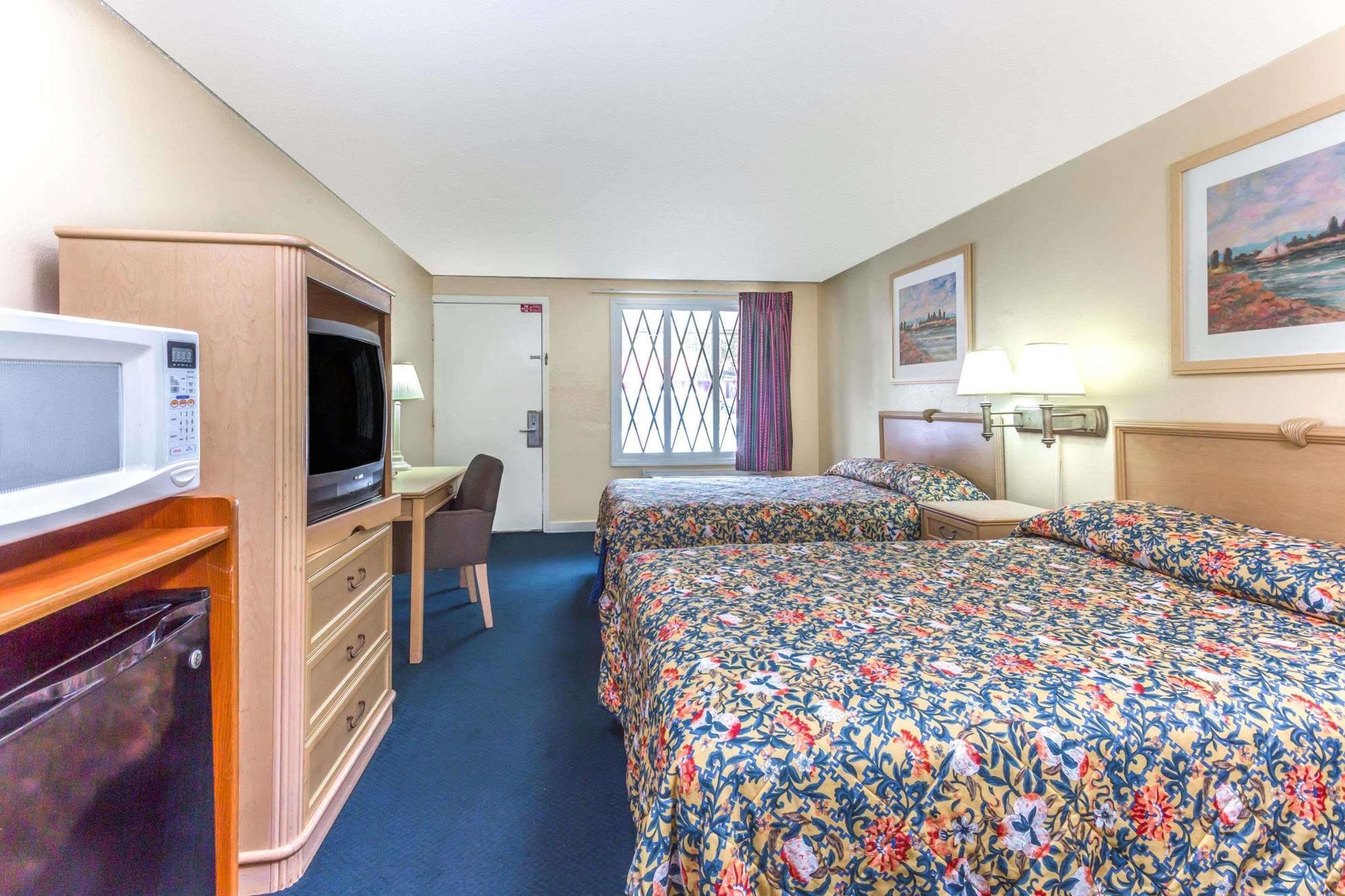 Knights Inn Norcross Ngoại thất bức ảnh